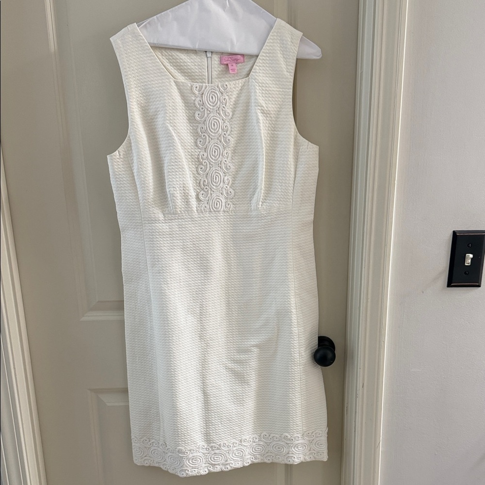 Lilly Pulitzer Ivory-White Sleeveless Textured Dress with Lace Applique